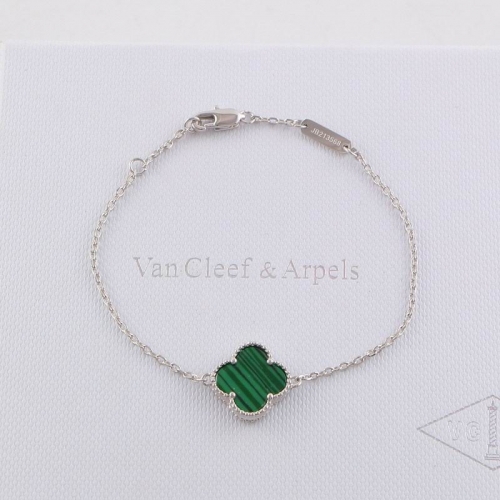 V.a.n. C.l.e.e.f. Bracelet 132