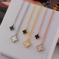 V.a.n. C.l.e.e.f. Necklace 194