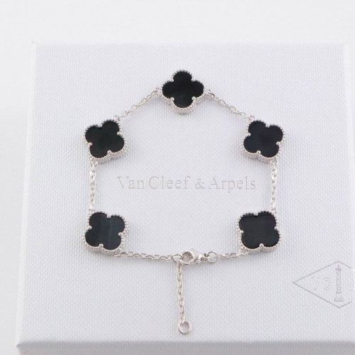 V.a.n. C.l.e.e.f. Bracelet 174