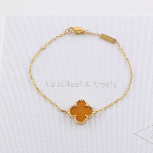 V.a.n. C.l.e.e.f. Bracelet 143