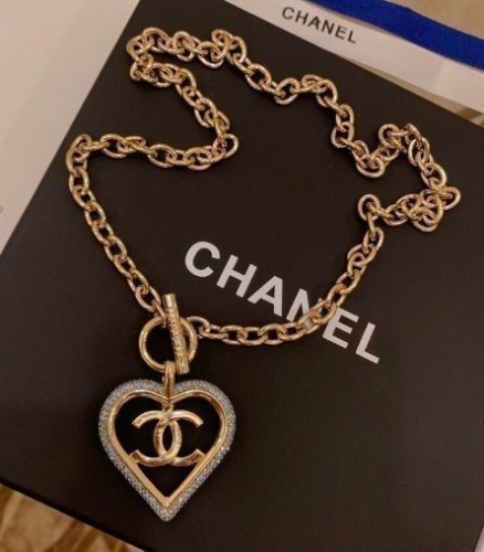 C.h.a.n.e.l. Necklace 207