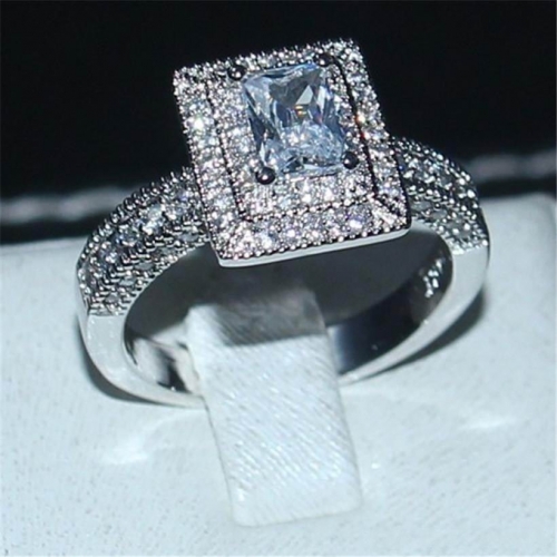 Hot Fashion Ring 1674