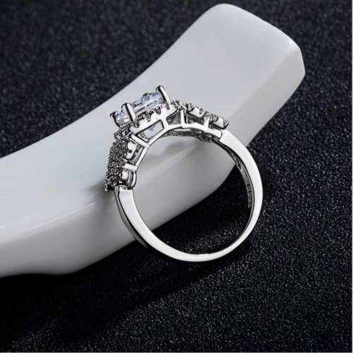 Hot Fashion Ring 0975