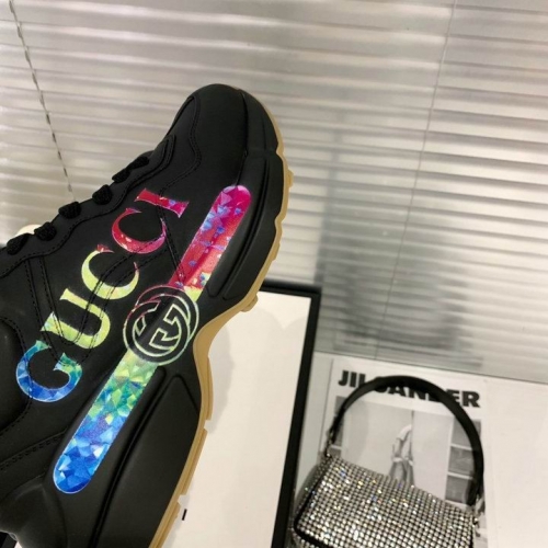 GUCCI Low Top Shoes 025