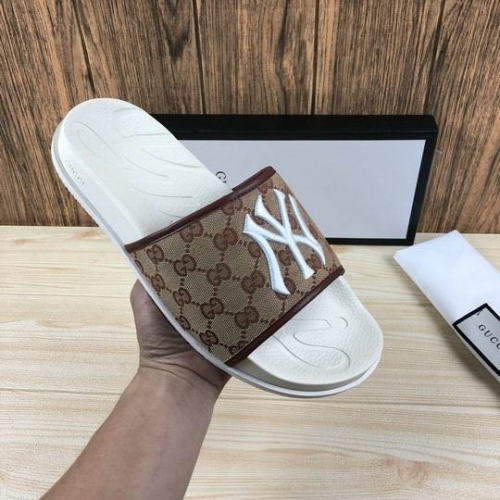 GUCCI Slippers Men 160