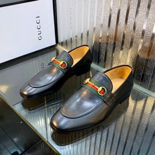 GUCCI Leather Shoes Men 118