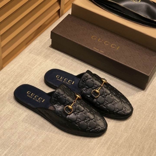 GUCCI Slippers Men 199