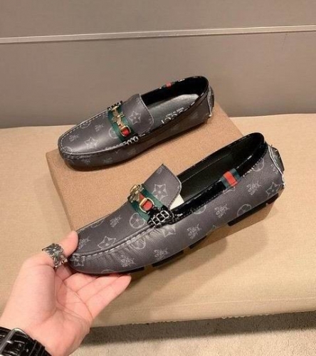 GUCCI Casual Dress Shoes 0251