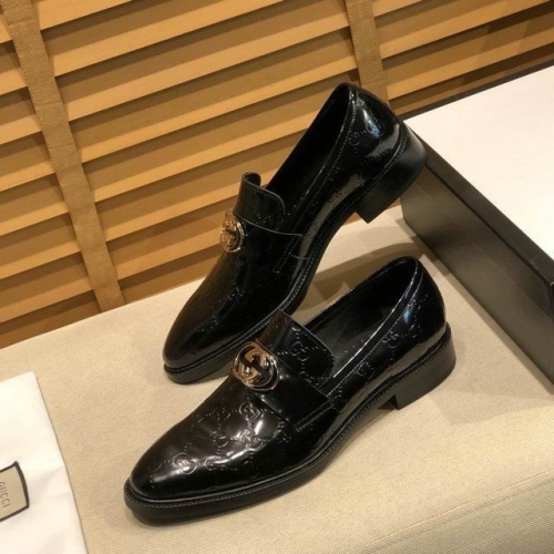 GUCCI Leather Shoes Men 220