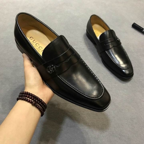 GUCCI Leather Shoes Men 058