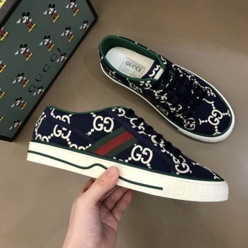 GUCCI Low Top Shoes 0077