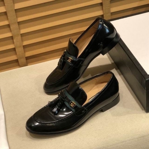 GUCCI Leather Shoes Men 245