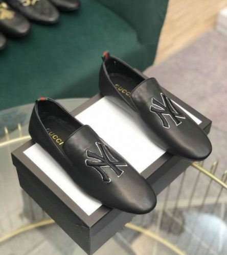 GUCCI Casual Dress Shoes 0230