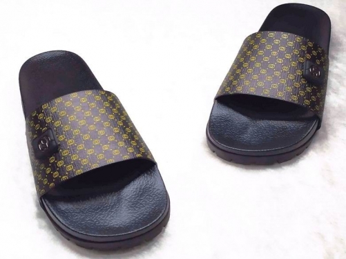 GUCCI Slippers Lovers 045