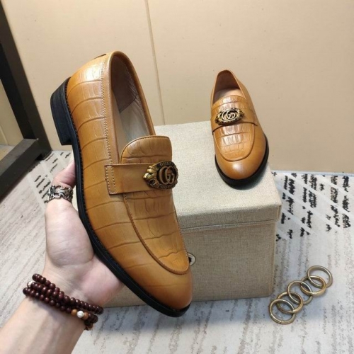 GUCCI Leather Shoes Men 225