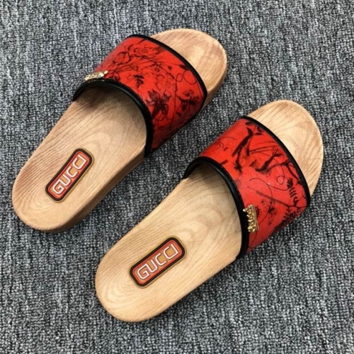 GUCCI Slippers Men 080