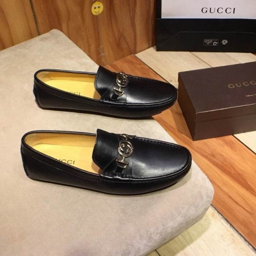 GUCCI Casual Dress Shoes 0609