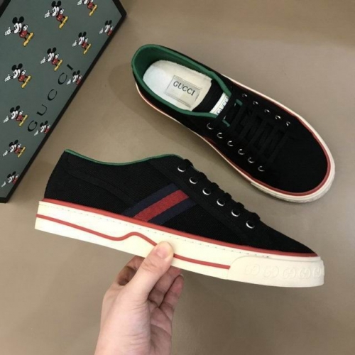 GUCCI Low Top Shoes 0071