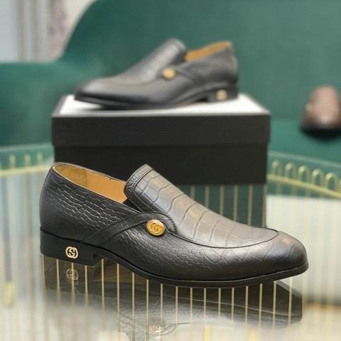 GUCCI Leather Shoes Men 279