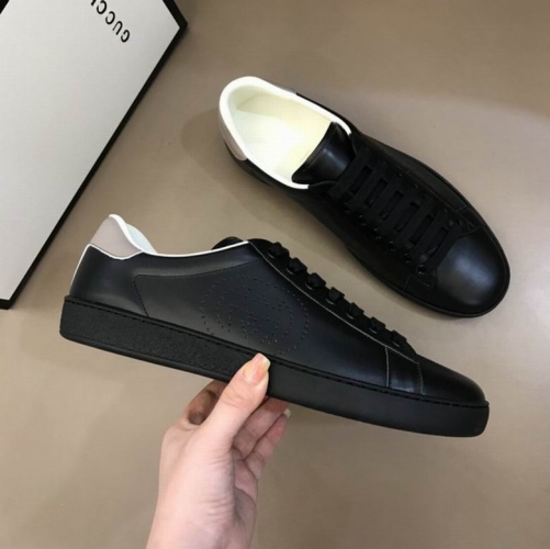 GUCCI Low Top Shoes 0066