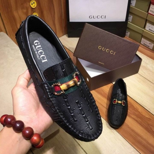 GUCCI Casual Dress Shoes 0890