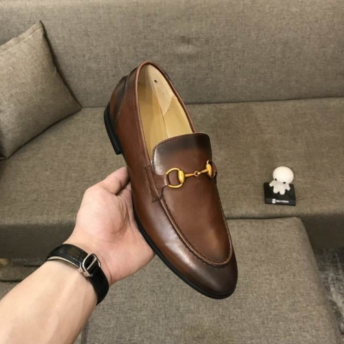 GUCCI Leather Shoes Men 186