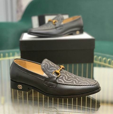 GUCCI Leather Shoes Men 298