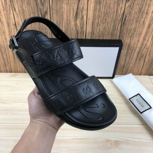 GUCCI Slippers Men 161