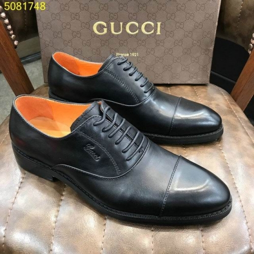 GUCCI Leather Shoes Men 012