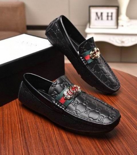 GUCCI Casual Dress Shoes 0333