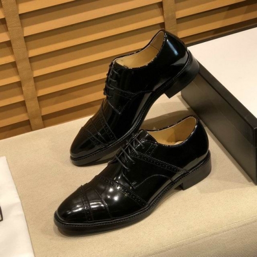GUCCI Leather Shoes Men 212