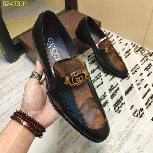 GUCCI Leather Shoes Men 020