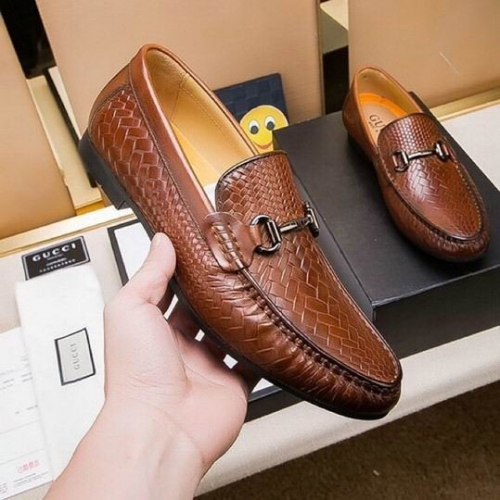 GUCCI Leather Shoes Men 073