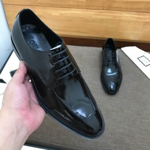 GUCCI Leather Shoes Men 079
