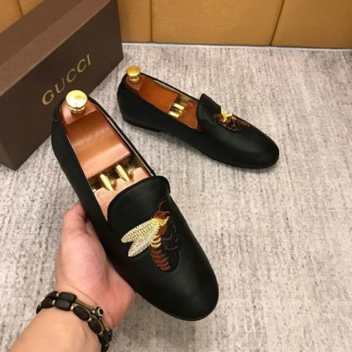 GUCCI Casual Dress Shoes 0654