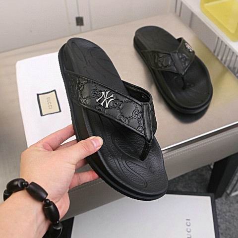 GUCCI Slippers Men 119