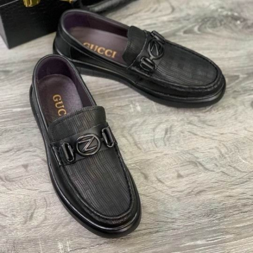 GUCCI Leather Shoes Men 109