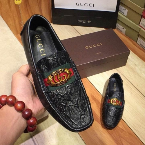 GUCCI Casual Dress Shoes 0679