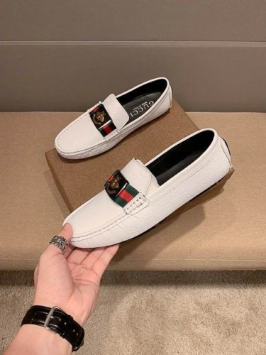 GUCCI Casual Dress Shoes 0933