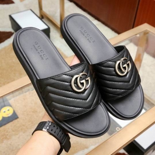 GUCCI Slippers Men 133