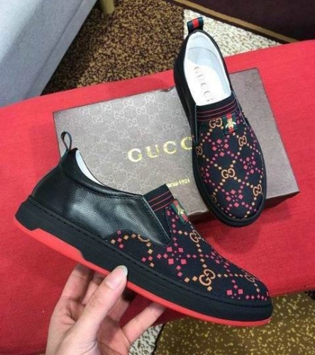 GUCCI Casual Dress Shoes 0183