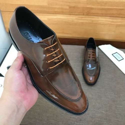 GUCCI Leather Shoes Men 078