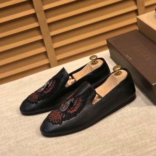 GUCCI Casual Dress Shoes 0703