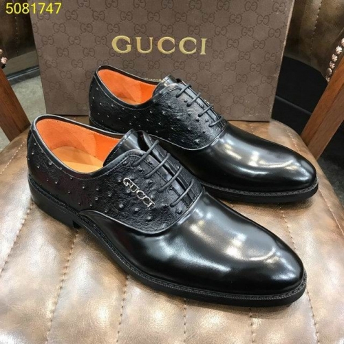 GUCCI Leather Shoes Men 011