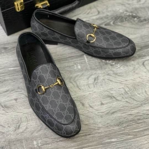 GUCCI Leather Shoes Men 102