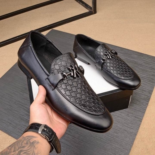 GUCCI Leather Shoes Men 096