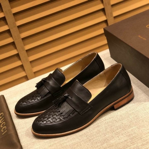 GUCCI Leather Shoes Men 133