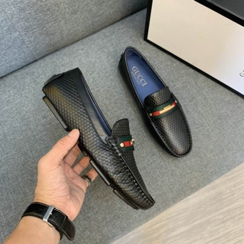 GUCCI Casual Dress Shoes 0423