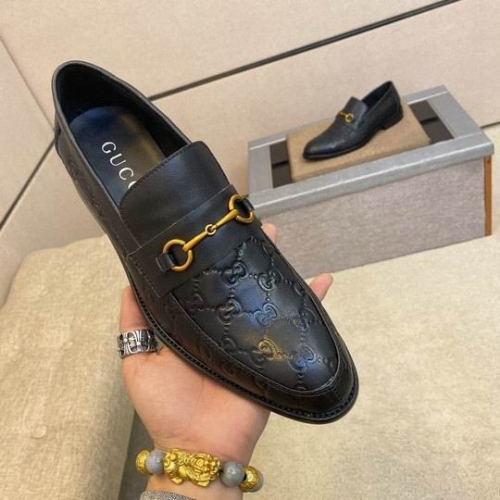 GUCCI Leather Shoes Men 105