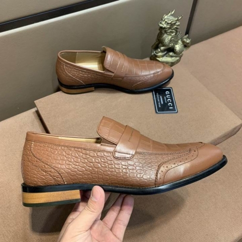 GUCCI Leather Shoes Men 142